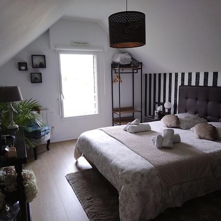 サン・クロン Chez Helene Bed & Breakfast エクステリア 写真