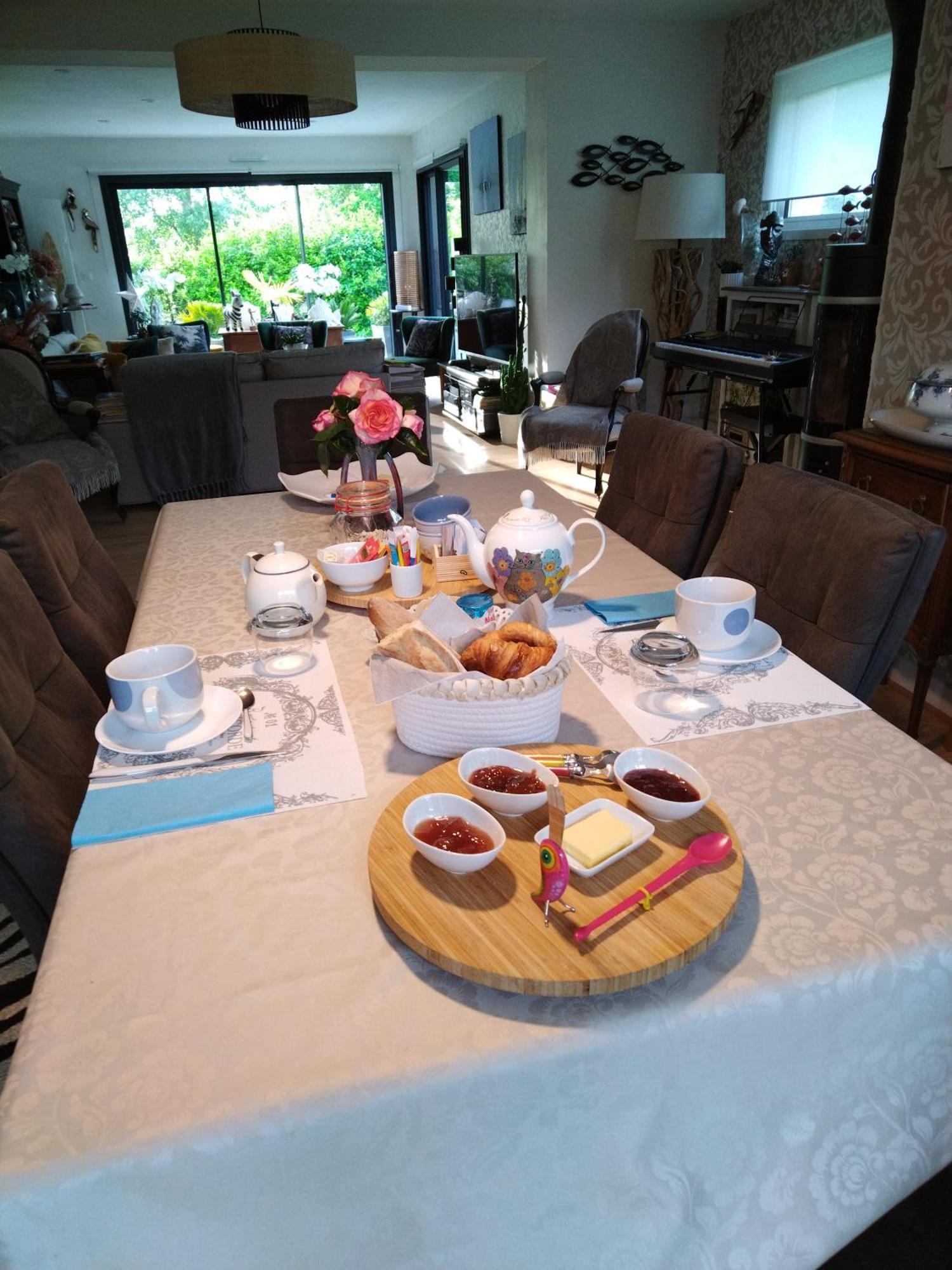 サン・クロン Chez Helene Bed & Breakfast エクステリア 写真